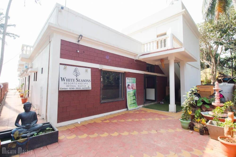 White Seasons Resort And Spa Devbag Chaoka Exterior foto